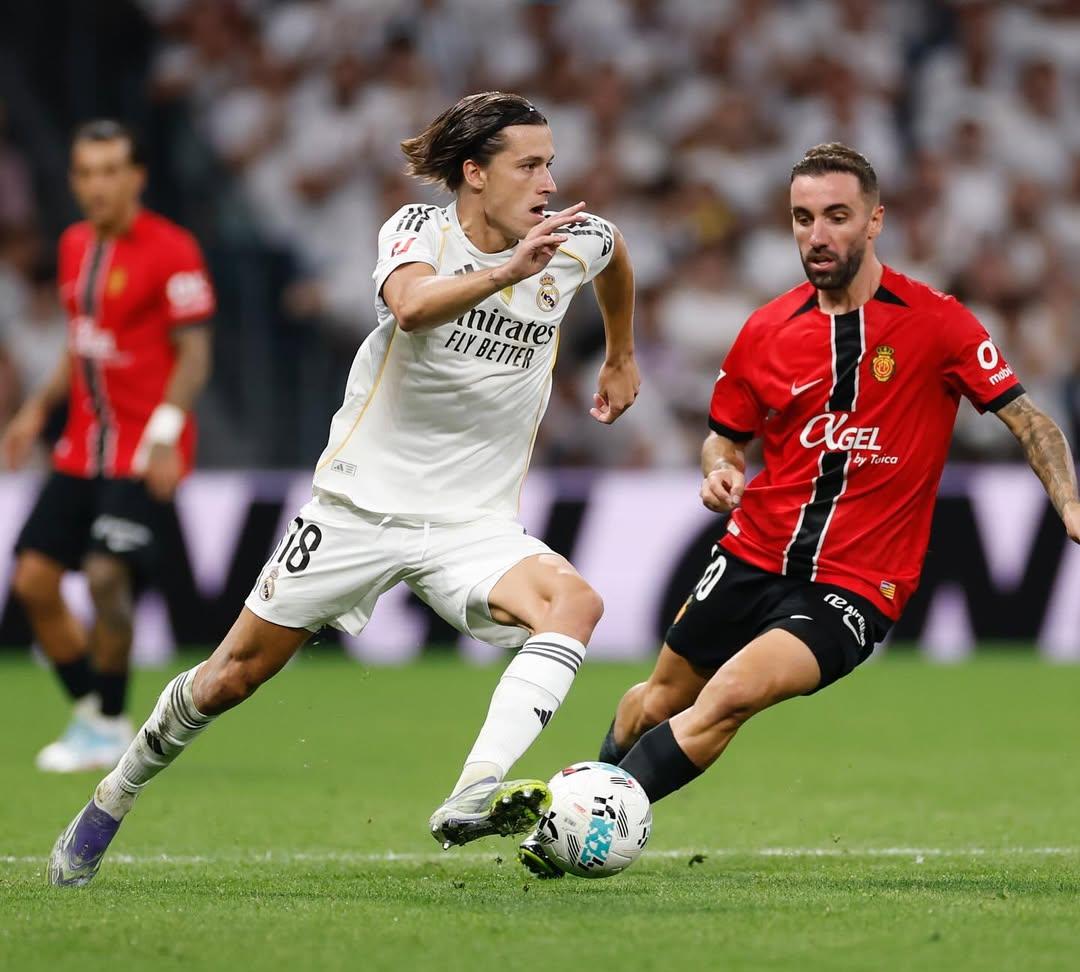 安菲尔德奇迹逆转巴萨全场回放詹俊